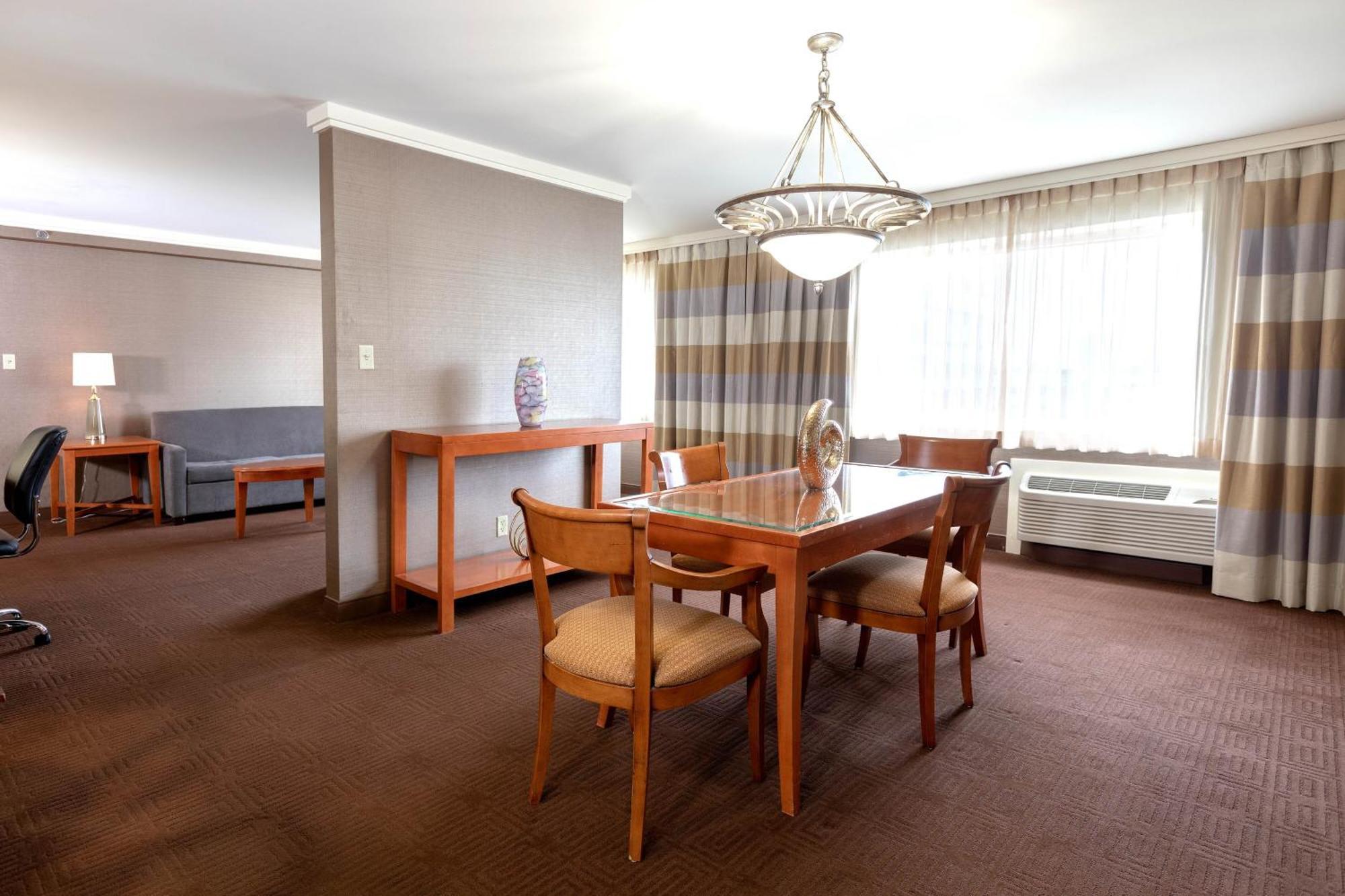 Sheraton نياغارا فالس، نيويورك المظهر الخارجي الصورة